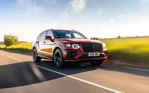 Bentley Bentayga Hybrid First Edition (Dragon Red) UK-spec      4K Ultra HD