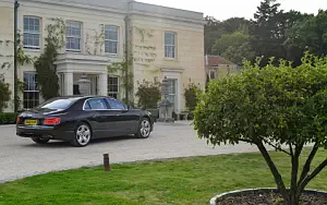 Bentley Flying Spur      4K Ultra HD