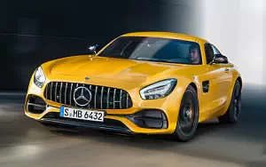 Mercedes-AMG GT S      4K Ultra HD