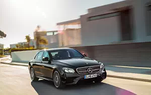 Mercedes-AMG E 43 4MATIC      4K Ultra HD