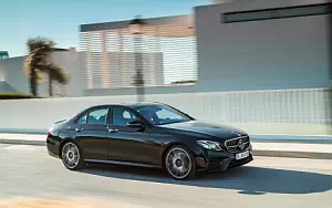 Mercedes-AMG E 43 4MATIC      4K Ultra HD