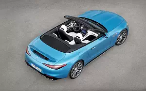 Mercedes-AMG SL 43      4K Ultra HD