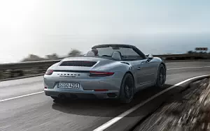 Porsche 911 Carrera GTS Cabriolet      4K Ultra HD