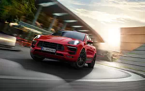 Porsche Macan GTS      4K Ultra HD