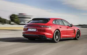 Porsche Panamera GTS Sport Turismo      4K Ultra HD