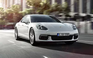 Porsche Panamera 4 E-Hybrid      4K Ultra HD