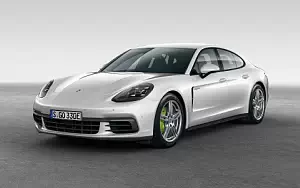 Porsche Panamera 4 E-Hybrid      4K Ultra HD