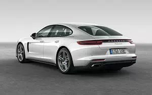 Porsche Panamera 4 E-Hybrid      4K Ultra HD
