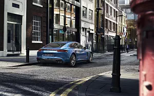 Porsche Panamera 4S      4K Ultra HD