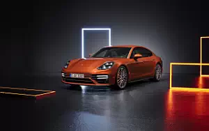 Porsche Panamera Turbo S      4K Ultra HD