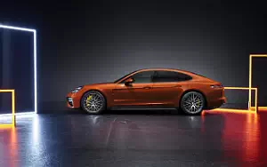 Porsche Panamera Turbo S      4K Ultra HD