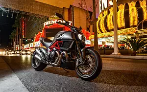 Ducati Diavel Carbon      4K Ultra HD