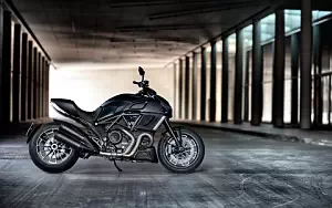 Ducati Diavel Dark      4K Ultra HD