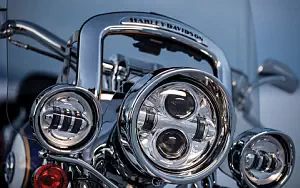 Harley-Davidson CVO Softail Deluxe      4K Ultra HD