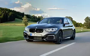 BMW M140i xDrive Edition Shadow 5door      4K Ultra HD