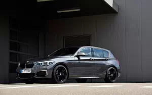 BMW M140i xDrive Edition Shadow 5door      4K Ultra HD