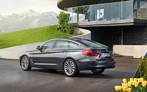 BMW 330i Gran Turismo Luxury      4K Ultra HD