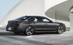 BMW 760i xDrive M Sport US-spec      4K Ultra HD