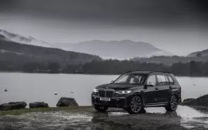 BMW X7 M50d UK-spec      4K Ultra HD