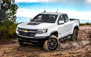 Chevrolet Colorado ZR2 Extended Cab Duramax Diesel      4K Ultra HD