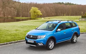 Dacia Logan MCV Stepway      4K Ultra HD