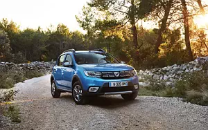 Dacia Sandero Stepway      4K Ultra HD