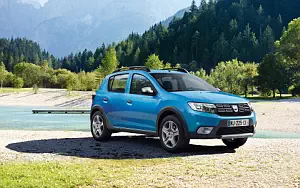 Dacia Sandero Stepway      4K Ultra HD