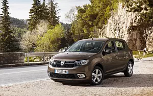 Dacia Sandero      4K Ultra HD