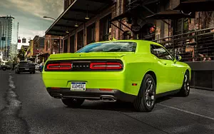 Dodge Challenger R/T Plus      4K Ultra HD