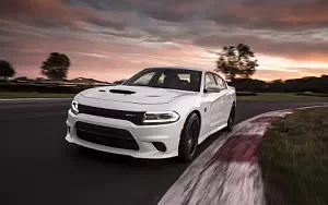 Dodge Charger SRT Hellcat      4K Ultra HD