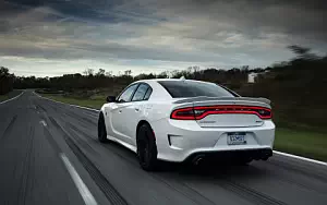 Dodge Charger SRT Hellcat      4K Ultra HD