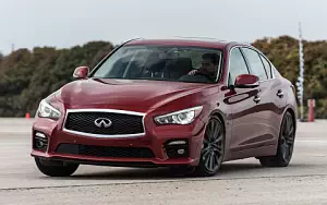 Infiniti Q50      4K Ultra HD