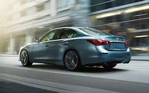 Infiniti Q50      4K Ultra HD