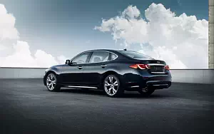 Infiniti Q70L 3.7      4K Ultra HD