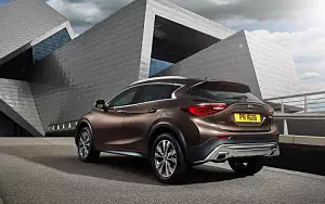 Infiniti QX30      4K Ultra HD