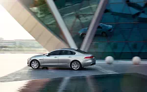 Jaguar XF Prestige      4K Ultra HD