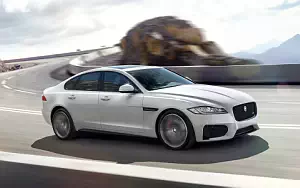 Jaguar XF S AWD      4K Ultra HD