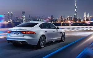 Jaguar XF S AWD      4K Ultra HD