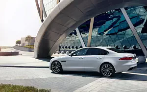 Jaguar XF S AWD      4K Ultra HD