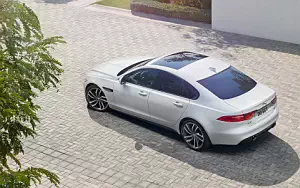 Jaguar XF S AWD      4K Ultra HD