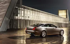 Jaguar XJ L Portfolio      4K Ultra HD