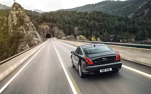 Jaguar XJ R Sport UK-spec      4K Ultra HD