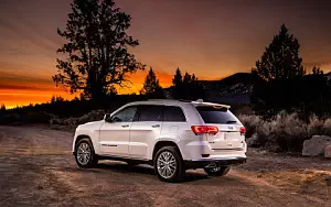 Jeep Grand Cherokee Summit      4K Ultra HD