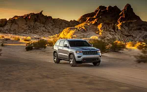 Jeep Grand Cherokee Trailhawk      4K Ultra HD