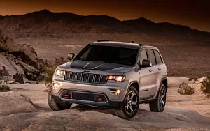 Jeep Grand Cherokee Trailhawk      4K Ultra HD