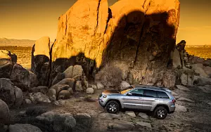 Jeep Grand Cherokee Trailhawk      4K Ultra HD