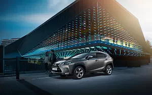 Lexus NX 300h      4K Ultra HD