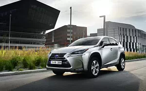 Lexus NX 300h      4K Ultra HD