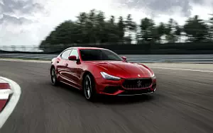 Maserati Ghibli Trofeo      4K Ultra HD