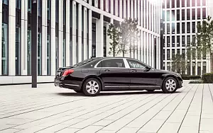 Mercedes-Maybach S 600 Guard      4K Ultra HD